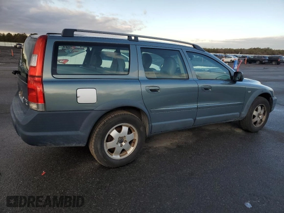 2002 Volvo V70 with VIN YV1SZ58D321079092, listed as a Copart auction lot 43993605 with Not provided miles and Clean title. Bid and sale history available at DreamBid. Image 3.