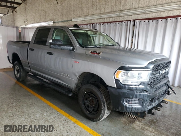 2020 Ram 2500 Tradesman with VIN 3C6UR5CJ1LG136332, listed as a Copart auction lot 54849555 with 70,425 mi miles and Clean title. Bid and sale history available at DreamBid. Image 4.