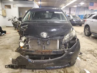 2011 Toyota Sienna SE with VIN 5TDXK3DC5BS115806, listed as a Copart auction lot 41824695 with 214,144 mi miles and Salvage Title. Bid and sale history available at carsss.com. Image 5.