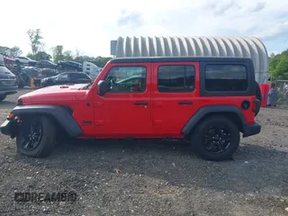 2020 Jeep Wrangler Unlimited Freedom with VIN 1C4HJXDG5LW282721, listed as a IAAI auction lot 42268956 with 47,245 mi miles and . Bid and sale history available at DreamBid. Image 14.