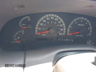 1999 Ford F-150 XL z VIN 1FTRX08L5XKA73493, wystawiony jako IAAI lot #42467358 z przebiegiem Nie podano mil oraz . Historia ofert i sprzedaży dostępna na DreamBid. Obrazek 7.