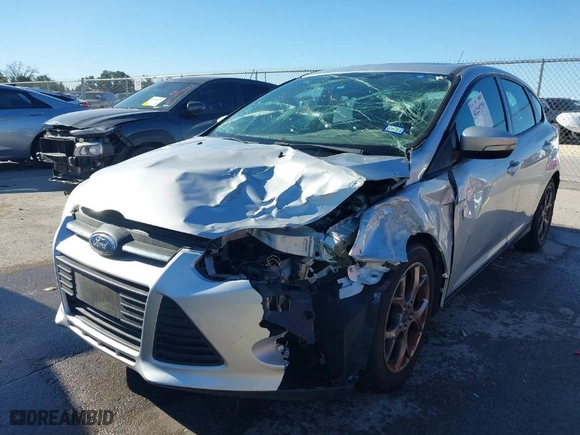 2014 Ford Focus SE with VIN 1FADP3K27EL455422, listed as a IAAI auction lot 41219735 with 1 mi miles. Bid and sale history available at carsss.com. Image 6.