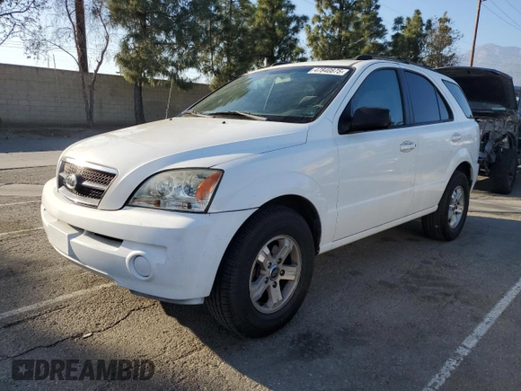 2004 Kia Sorento LX with VIN KNDJC733445248559, listed as a Copart auction lot 47840875 with 167,196 mi miles and Clean Title. Bid and sale history available at carsss.com. Image 1.