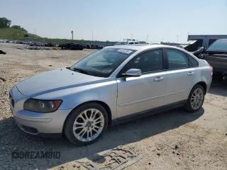 2006 Volvo S40 2.4L z VIN YV1MS382862157883, wystawiony jako Copart lot #60292265 z przebiegiem 150 269 mil mil oraz Nie do naprawy • Non repairable. Historia ofert i sprzedaży dostępna na DreamBid. Obrazek 1.