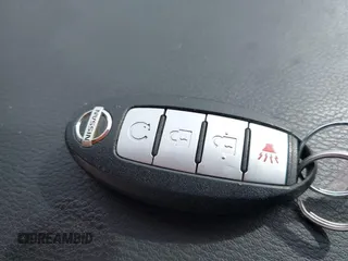 2020 Nissan Kicks SV z VIN 3N1CP5CVXLL545498, wystawiony jako IAAI lot #41940641 z przebiegiem 74 554 mil mil oraz . Historia ofert i sprzedaży dostępna na DreamBid. Obrazek 11.