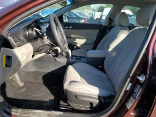 2016 Kia Optima LX z VIN 5XXGT4L35GG042496, wystawiony jako Copart lot #53816495 z przebiegiem 77 924 mil mil oraz Szkoda całkowita • Salvage title. Historia ofert i sprzedaży dostępna na DreamBid. Obrazek 7.