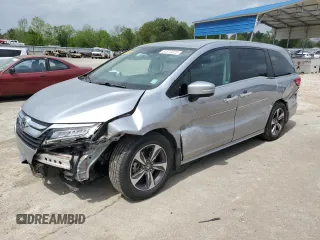 2018 Honda Odyssey Touring with VIN 5FNRL6H81JB078091, listed as a Copart auction lot 51372075 with 104,144 mi miles and Salvage Title. Bid and sale history available at carsss.com. Image 1.