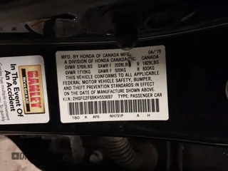 2019 Honda Civic Sedan LX with VIN 2HGFC2F69KH555697, listed as a IAAI auction lot 41664312 with 112,993 mi miles. Bid and sale history available at carsss.com. Image 9.