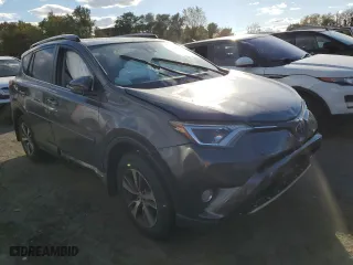 2017 Toyota RAV4 XLE with VIN JTMRFREV0HJ142787, listed as a Copart auction lot 73715624 with 0 mi miles and Salvage Title. Bid and sale history available at carsss.com. Image 4.