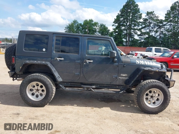 2008 Jeep Wrangler Unlimited Sahara with VIN 1J4GA591X8L520621, listed as a IAAI auction lot 42525613 with 184,239 mi miles and . Bid and sale history available at DreamBid. Image 13.