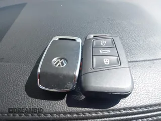 2023 Volkswagen Atlas SE с VIN 1V2LC2CA9PC212519, выставлен на аукционе IAAI как лот 42177771 с пробегом 58 505 миль миль и . История ставок и продаж доступна на DreamBid. Изображение 11.