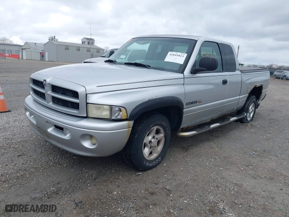2001 Dodge Ram 1500 with VIN 3B7HC13Y21G785412, listed as a IAAI auction lot 41845813 with 222,246 mi miles. Bid and sale history available at carsss.com. Image 20.