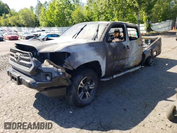 2017 Toyota Tacoma SR5 z VIN 3TMDZ5BN3HM033290, wystawiony jako Copart lot #55990995 z przebiegiem Nie podano mil oraz Szkoda całkowita • Salvage title. Historia ofert i sprzedaży dostępna na DreamBid. Obrazek 1.