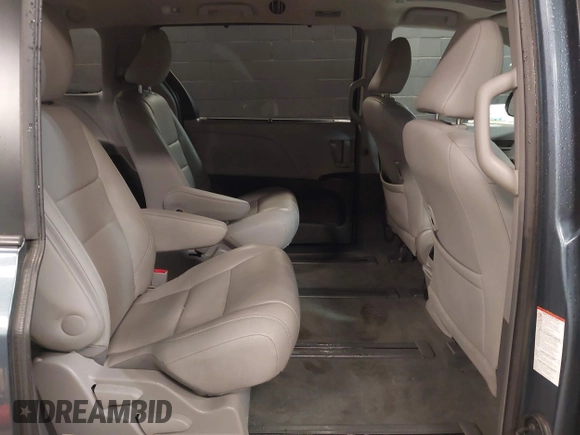 2017 Toyota Sienna XLE with VIN 5TDDZ3DC5HS164964, listed as a IAAI auction lot 41516182 with 62,287 mi miles and . Bid and sale history available at DreamBid. Image 8.
