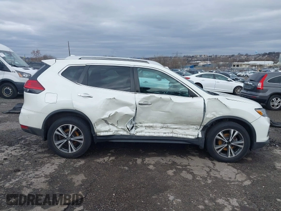 2017 Nissan Rogue SV with VIN 5N1AT2MV1HC830652, listed as a IAAI auction lot 41716845 with 126,599 mi miles. Bid and sale history available at carsss.com. Image 6.
