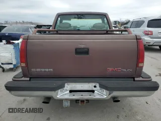 1993 GMC Sierra 1500 with VIN 1GDDC14Z6PZ526240, listed as a Copart auction lot 81913724 with 303,163 mi miles and Salvage Title. Bid and sale history available at DreamBid. Image 6.