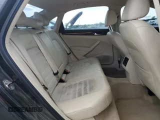 2014 Volkswagen Passat SEL Premium z VIN 1VWCN7A34EC066375, wystawiony jako Copart lot #54016005 z przebiegiem 170 305 mil mil oraz Szkoda całkowita • Salvage title. Historia ofert i sprzedaży dostępna na DreamBid. Obrazek 10.