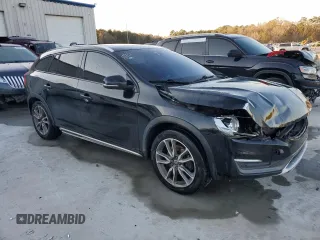 2016 Volvo V60 Cross Country T5 with VIN YV4612HK1G1019604, listed as a Copart auction lot 85134764 with 0 mi miles and Salvage Title. Bid and sale history available at carsss.com. Image 4.