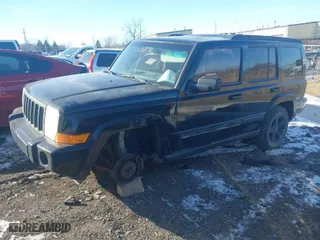 2007 Jeep Commander Sport with VIN 1J8HG48K37C647814, listed as a IAAI auction lot 41428248 with 224,137 mi miles. Bid and sale history available at carsss.com. Image 2.