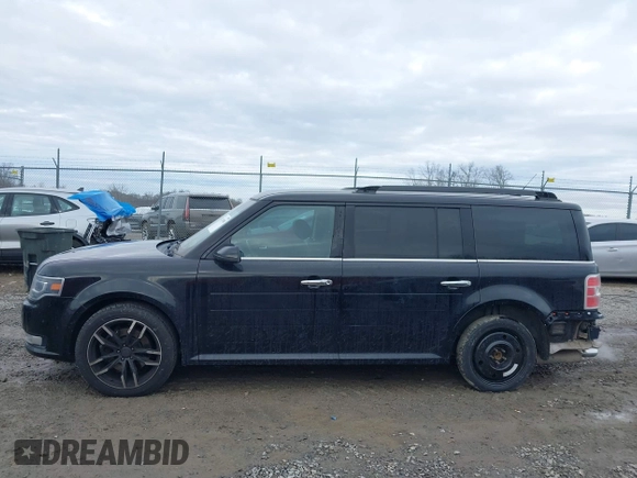 2018 Ford Flex Limited with VIN 2FMGK5D88JBA13404, listed as a IAAI auction lot 41142968 with 145,862 mi miles. Bid and sale history available at carsss.com. Image 15.