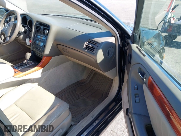 2004 Lexus GS 300 z VIN JT8BD69S240197679, wystawiony jako IAAI lot #41824262 z przebiegiem 238 299 mil mil oraz . Historia ofert i sprzedaży dostępna na DreamBid. Obrazek 5.