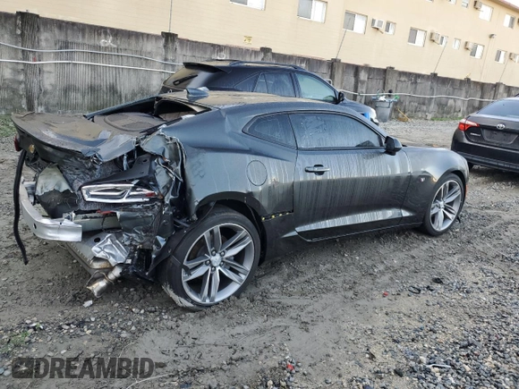 2018 Chevrolet Camaro 2LT with VIN 1G1FD1RX5J0129138, listed as a Copart auction lot 81744723 with 48,325 mi miles and Salvage Title. Bid and sale history available at carsss.com. Image 3.