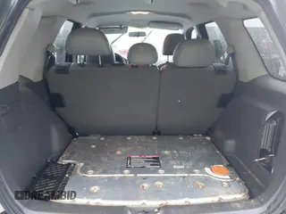 2005 Ford Escape Hybrid with VIN 1FMCU95H55KE10725, listed as a IAAI auction lot 41331983 with 1 mi miles. Bid and sale history available at carsss.com. Image 16.