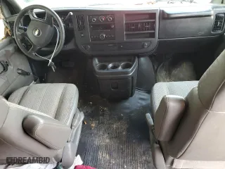 2008 Chevrolet Express Cargo Van with VIN 1GCFG15X781173411, listed as a Copart auction lot 84648134 with 56,662 mi miles and Salvage Title. Bid and sale history available at carsss.com. Image 8.