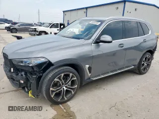 2025 BMW X5 sDrive40i z VIN 5UX13EU07S9W78504, wystawiony jako Copart lot #56920205 z przebiegiem 8 218 mil mil oraz Szkoda całkowita • Salvage title. Historia ofert i sprzedaży dostępna na DreamBid. Obrazek 1.