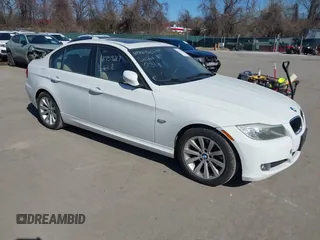 2011 BMW 3 Series 328i with VIN WBAPH7C59BE461739, listed as a IAAI auction lot 41759267 with 192,266 mi miles. Bid and sale history available at carsss.com. Image 1.