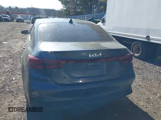 2022 Kia Forte LXS z VIN 3KPF24AD8NE464455, wystawiony jako IAAI lot #41710075 z przebiegiem 44 666 mil mil oraz . Historia ofert i sprzedaży dostępna na DreamBid. Obrazek 16.