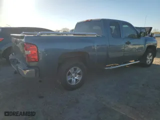 2008 Chevrolet Silverado 1500 LT w/1LT with VIN 2GCEC19C181100608, listed as a Copart auction lot 46993345 with 127,211 mi miles and Salvage Title. Bid and sale history available at carsss.com. Image 3.