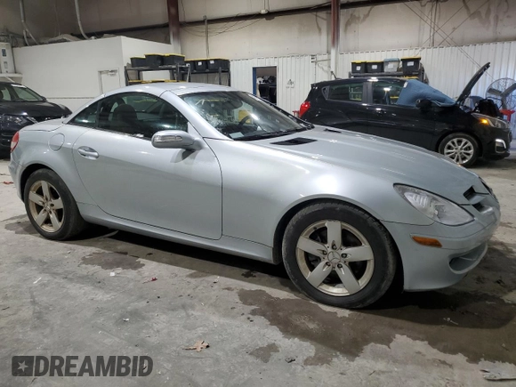 2007 Mercedes-Benz SLK-Class 3.0L with VIN WDBWK54F37F144843, listed as a Copart auction lot 42009335 with 168,985 mi miles and Clean Title. Bid and sale history available at carsss.com. Image 4.