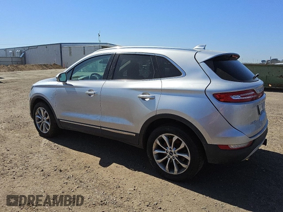 2017 Lincoln MKC Select with VIN 5LMTJ2DH7HUL41110, listed as a Copart auction lot 61003125 with 87,150 mi miles and Clean title. Bid and sale history available at DreamBid. Image 2.