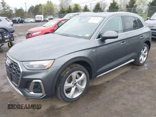 2023 Audi Q5 S line Premium Plus z VIN WA1EAAFY1P2044460, wystawiony jako IAAI lot #42003132 z przebiegiem 28 434 mil mil oraz . Historia ofert i sprzedaży dostępna na DreamBid. Obrazek 17.