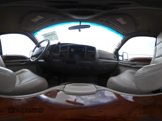 2002 Ford Excursion Limited с VIN 1FMNU43S42ED22009, выставлен на аукционе IAAI как лот 42850001 с пробегом 132 395 миль миль и . История ставок и продаж доступна на DreamBid. Изображение 20.