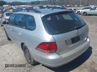 2011 Volkswagen Jetta SportWagen S with VIN 3VWKX7AJ0BM658659, listed as a IAAI auction lot 41835369 with 195,501 mi miles. Bid and sale history available at carsss.com. Image 3.