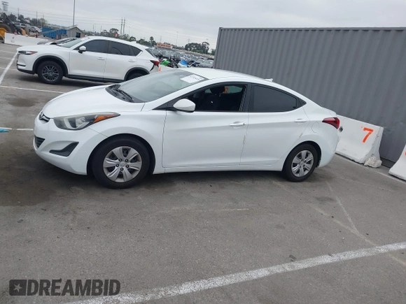 2016 Hyundai Elantra SE z VIN 5NPDH4AEXGH735514, wystawiony jako IAAI lot #42745418 z przebiegiem 159 501 mil mil oraz . Historia ofert i sprzedaży dostępna na DreamBid. Obrazek 14.