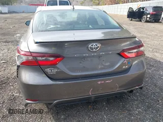 2022 Toyota Camry SE with VIN 4T1G11AK1NU643969, listed as a IAAI auction lot 41493752 with 83,451 mi miles and . Bid and sale history available at carsss.com. Image 16.