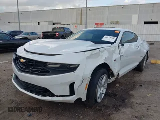2019 Chevrolet Camaro 1LS with VIN 1G1FB1RX4K0158377, listed as a IAAI auction lot 41113026 with 29,927 mi miles and . Bid and sale history available at carsss.com. Image 2.