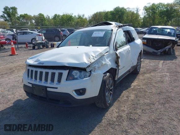 2016 Jeep Compass High Altitude z VIN 1C4NJDEB7GD657935, wystawiony jako IAAI lot #42216172 z przebiegiem 131 137 mil mil oraz . Historia ofert i sprzedaży dostępna na DreamBid. Obrazek 2.