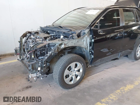 2021 Toyota RAV4 LE z VIN 2T3G1RFV9MC250665, wystawiony jako IAAI lot #42138232 z przebiegiem 40 574 mil mil oraz . Historia ofert i sprzedaży dostępna na DreamBid. Obrazek 6.