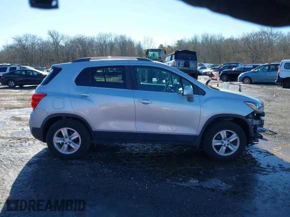 2017 Chevrolet Trax LT with VIN 3GNCJPSB6HL290168, listed as a IAAI auction lot 41586515 with 77,749 mi miles. Bid and sale history available at carsss.com. Image 13.