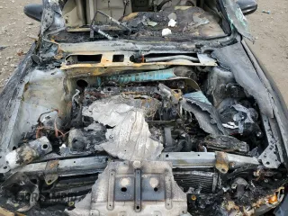 2001 Oldsmobile Aurora z VIN 1G3GS64C714175114, wystawiony jako Copart lot #85042834 z przebiegiem Nie podano mil oraz Nie do naprawy. Historia ofert i sprzedaży dostępna na DreamBid. Obrazek 11.
