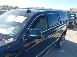 2017 Cadillac Escalade Premium Luxury z VIN 1GYS4CKJ6HR239428, wystawiony jako IAAI lot #42221451 z przebiegiem 87 421 mil mil oraz . Historia ofert i sprzedaży dostępna na DreamBid. Obrazek 17.