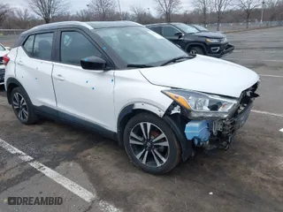 2018 Nissan Kicks SR with VIN 3N1CP5CU0JL510389, listed as a IAAI auction lot 41710875 with 48,001 mi miles. Bid and sale history available at carsss.com. Image 1.