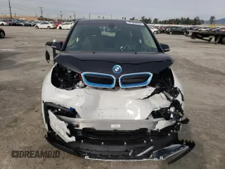 2021 BMW i3 with VIN WBY8P2C0XM7K09697, listed as a Copart auction lot 72103422 with 2,824 mi miles. Bid and sale history available at carsss.com. Image 5.