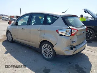 2017 Ford C-Max SE z VIN 1FADP5AU7HL117831, wystawiony jako IAAI lot #42034045 z przebiegiem 124 014 mil mil oraz . Historia ofert i sprzedaży dostępna na DreamBid. Obrazek 3.