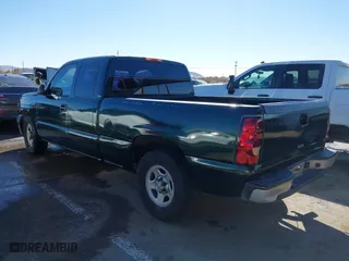 2004 Chevrolet Silverado 1500 Work Truck with VIN 1GCEC19X34Z145554, listed as a IAAI auction lot 41504168 with 203,888 mi miles. Bid and sale history available at carsss.com. Image 3.