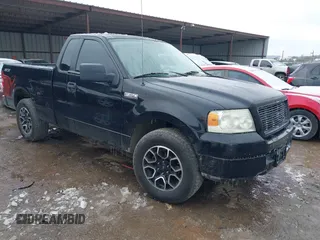 2005 Ford F-150 XL with VIN 1FTRF12W15KC00040, listed as a IAAI auction lot 41532710 with 172,371 mi miles. Bid and sale history available at carsss.com. Image 1.